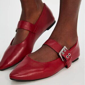 Spinning Around Ballet Flats